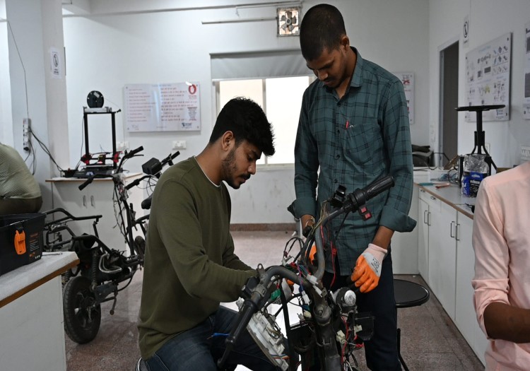 Electric 2W Hands On Training
